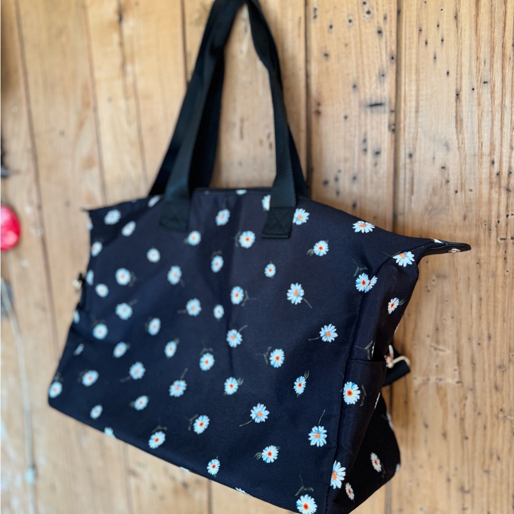 Alice and Olivia Daisy Print Duffel Tote Bag Black - Picture 2 of 13